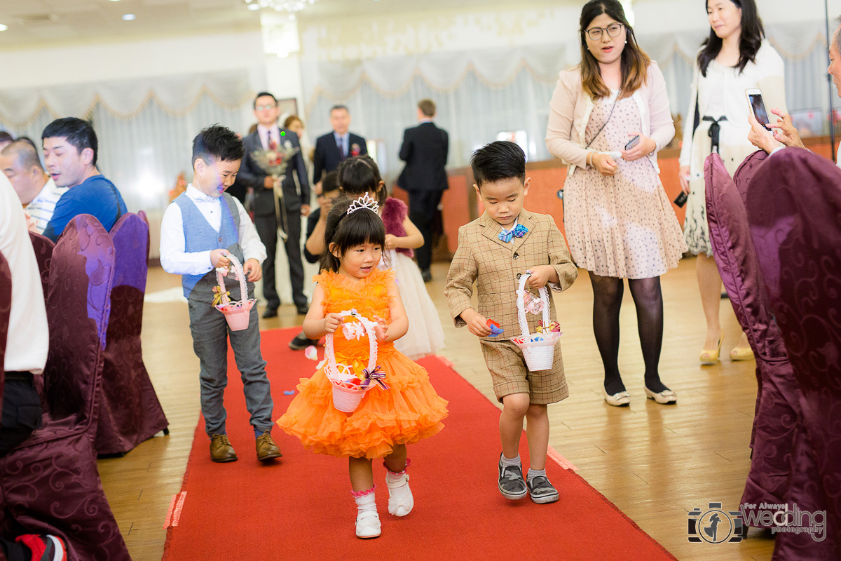 東濬思妤 文定迎娶晚宴 英承會館 婚攝香蕉 永恆記憶 婚禮攝影 台北婚攝 #婚攝 #婚禮攝影 #台北婚攝 #婚禮拍立得 #婚攝拍立得 #即拍即印 #婚禮紀錄 #婚攝價格 #婚攝推薦 #拍立得 #婚攝價格 #婚攝推薦